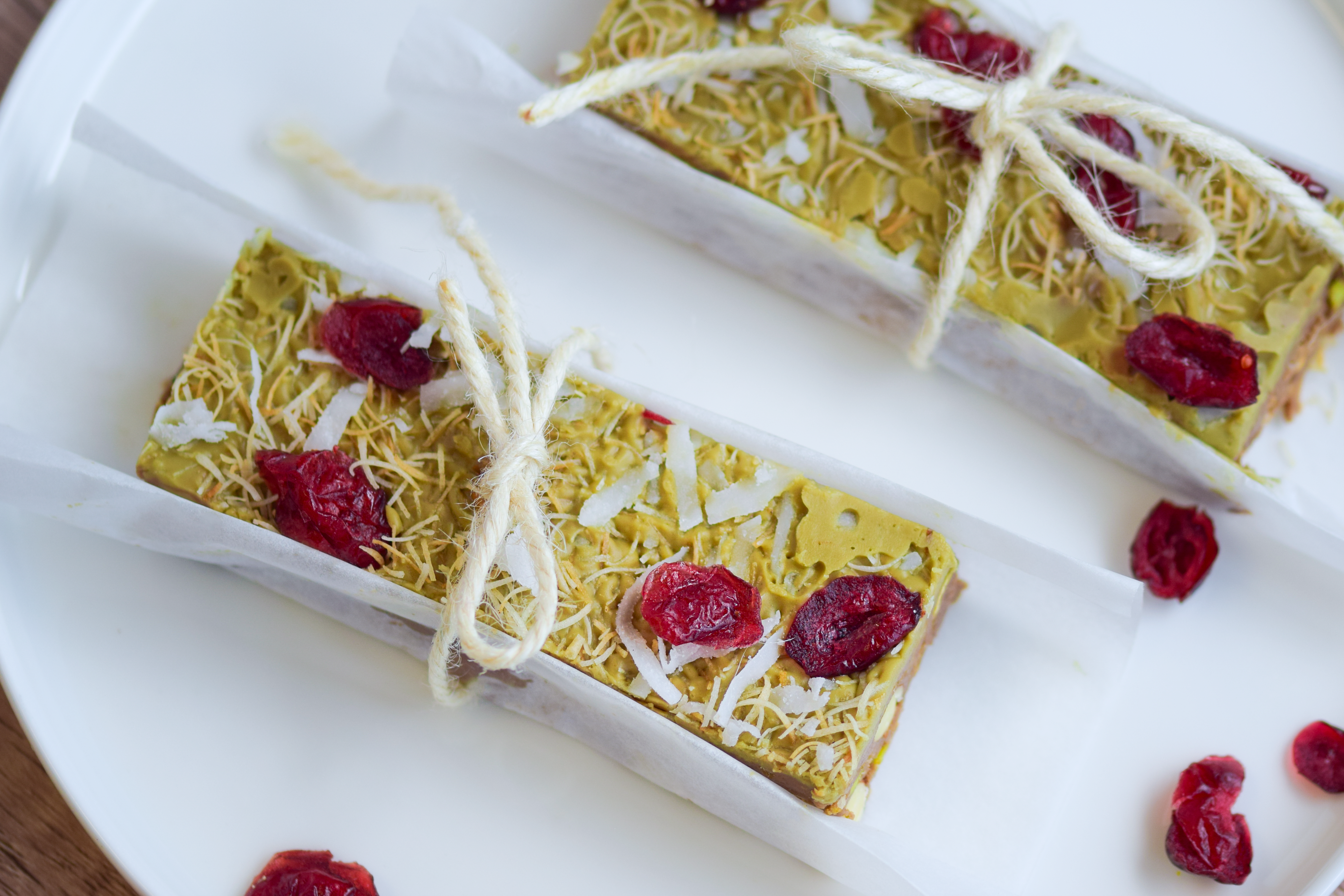 Dubai Chocolate Granola Bars 3