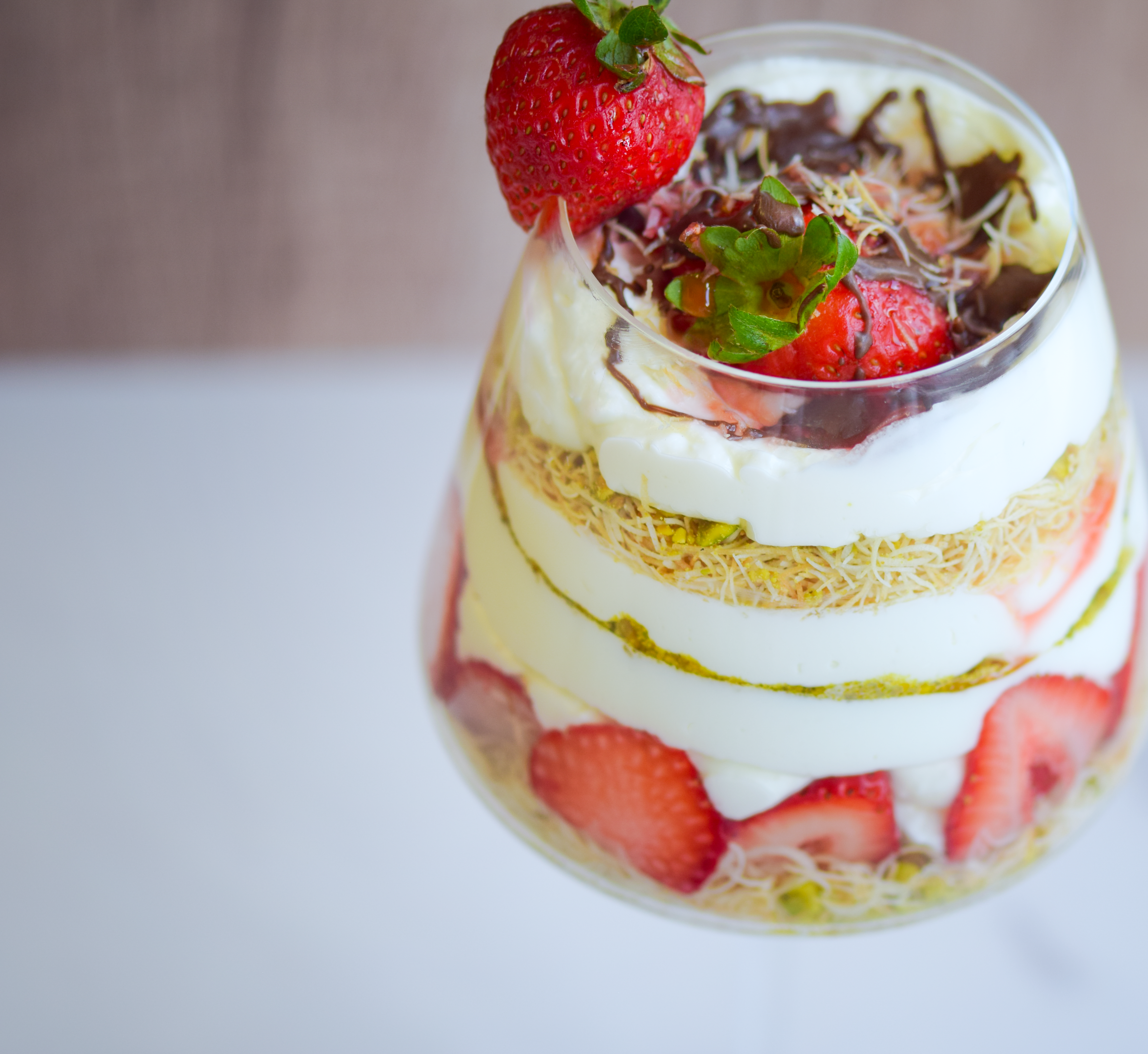 Dubai Chocolate Strawbery Cheesecake (2)